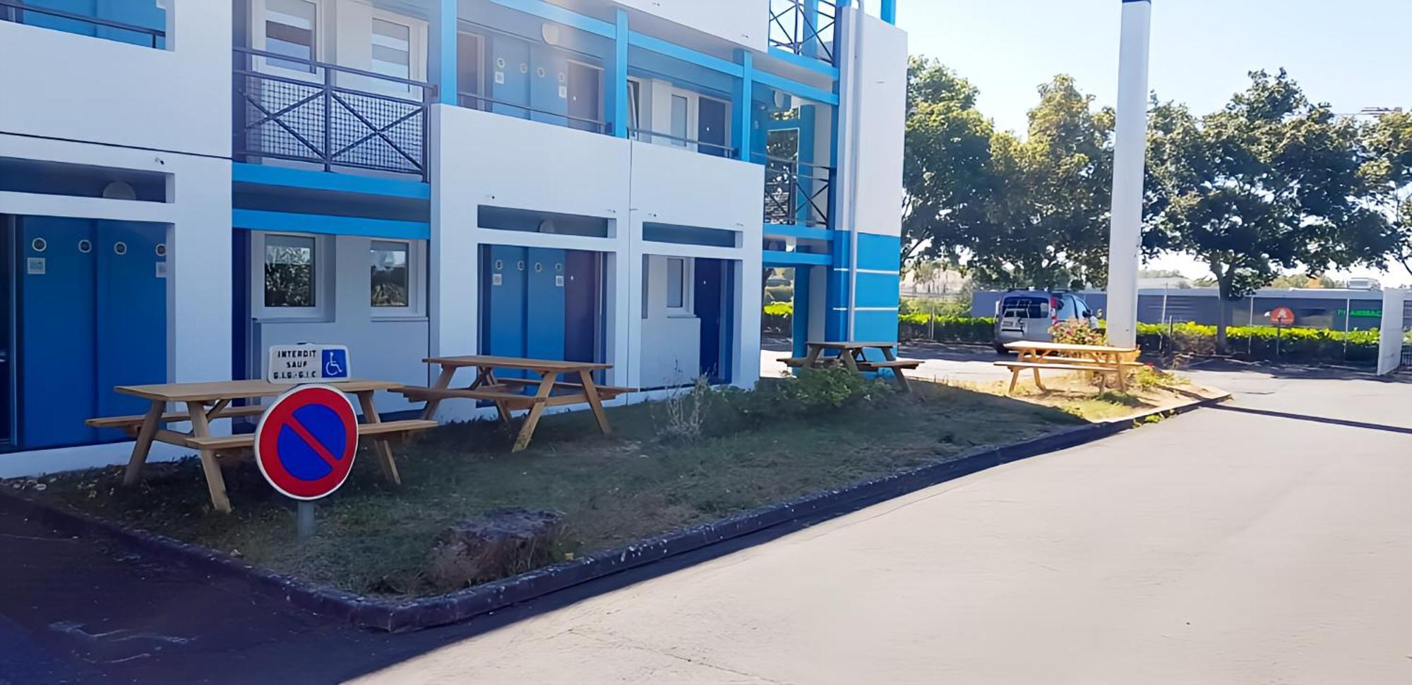 普瓦捷2号观测未来民宿酒店 沙斯讷伊迪普瓦图 外观 照片